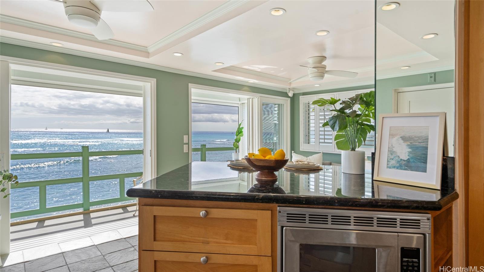 2957 Kalakaua Avenue  Unit 418