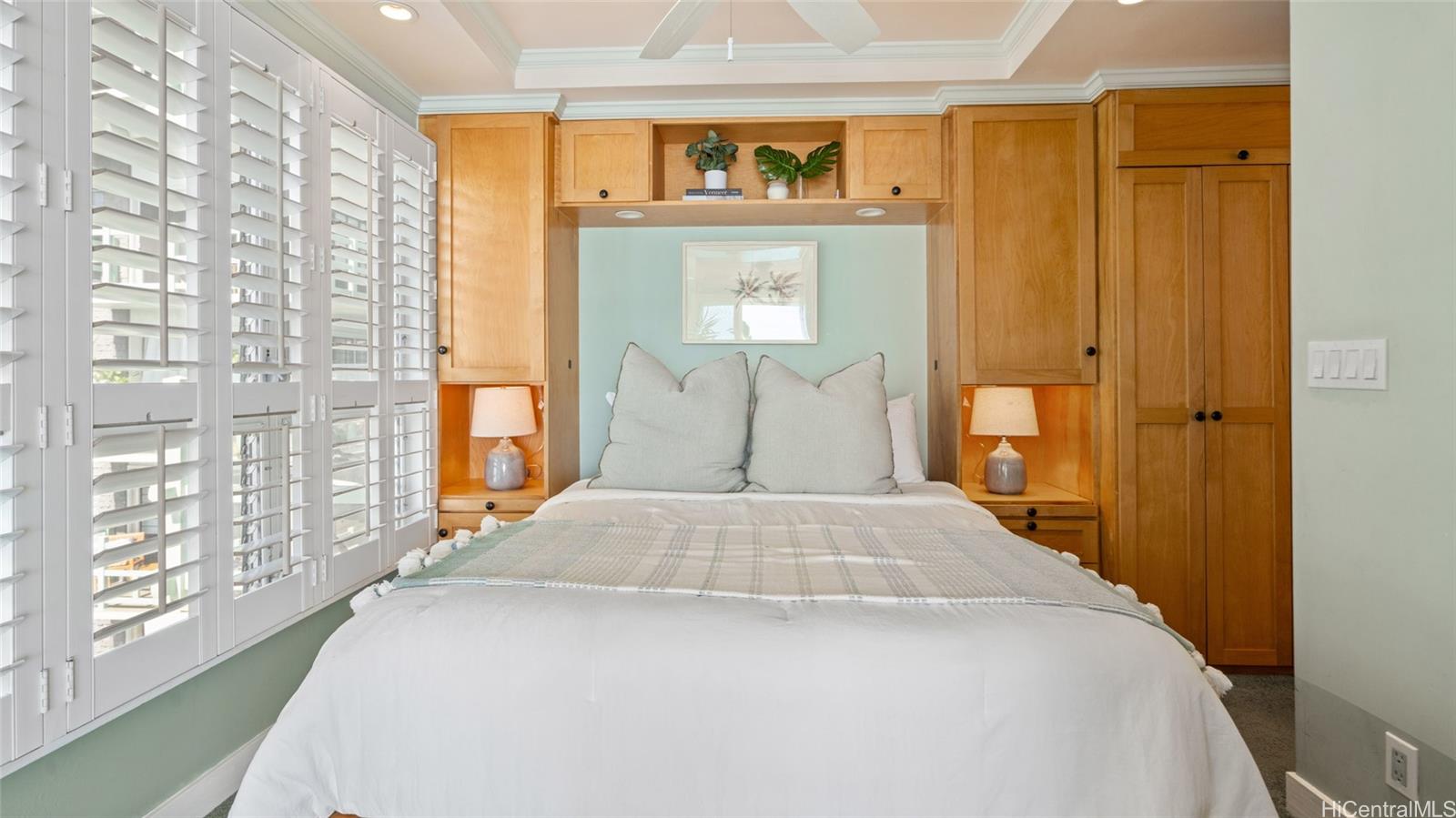 2957 Kalakaua Avenue  Unit 418
