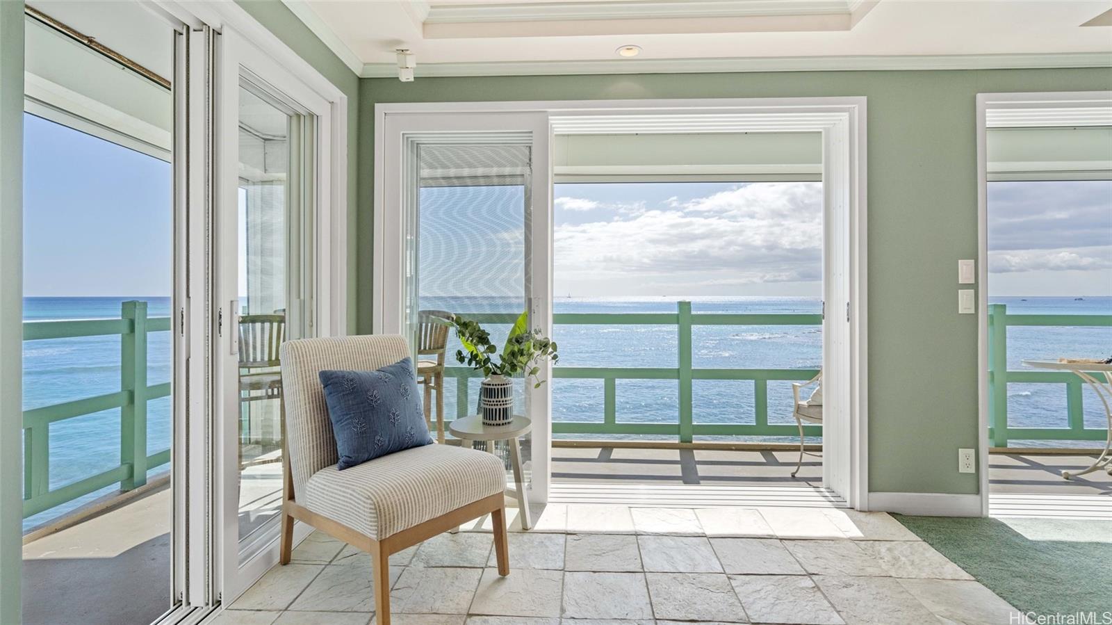 2957 Kalakaua Avenue  Unit 418