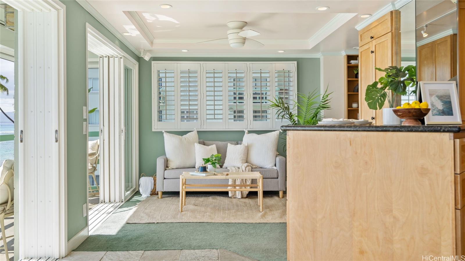 2957 Kalakaua Avenue  Unit 418