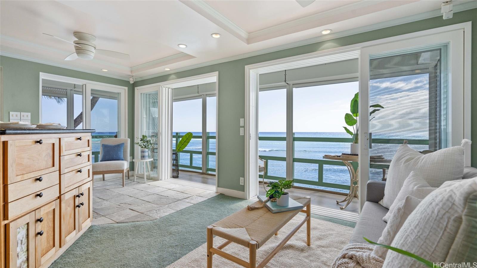 2957 Kalakaua Avenue  Unit 418
