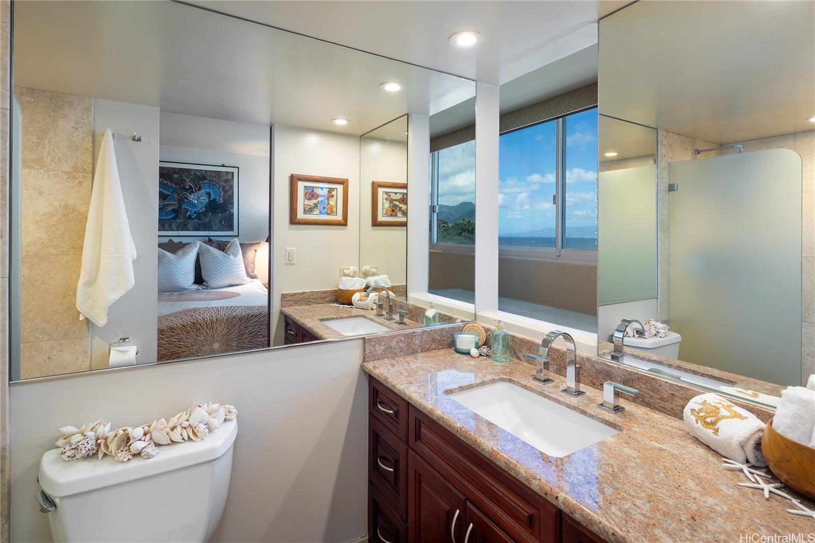 3056 Kalakaua Avenue  Unit PHW