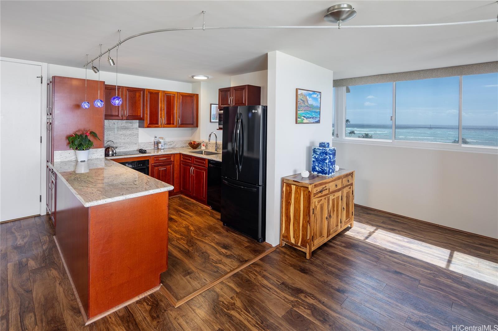 3056 Kalakaua Avenue  Unit PHW