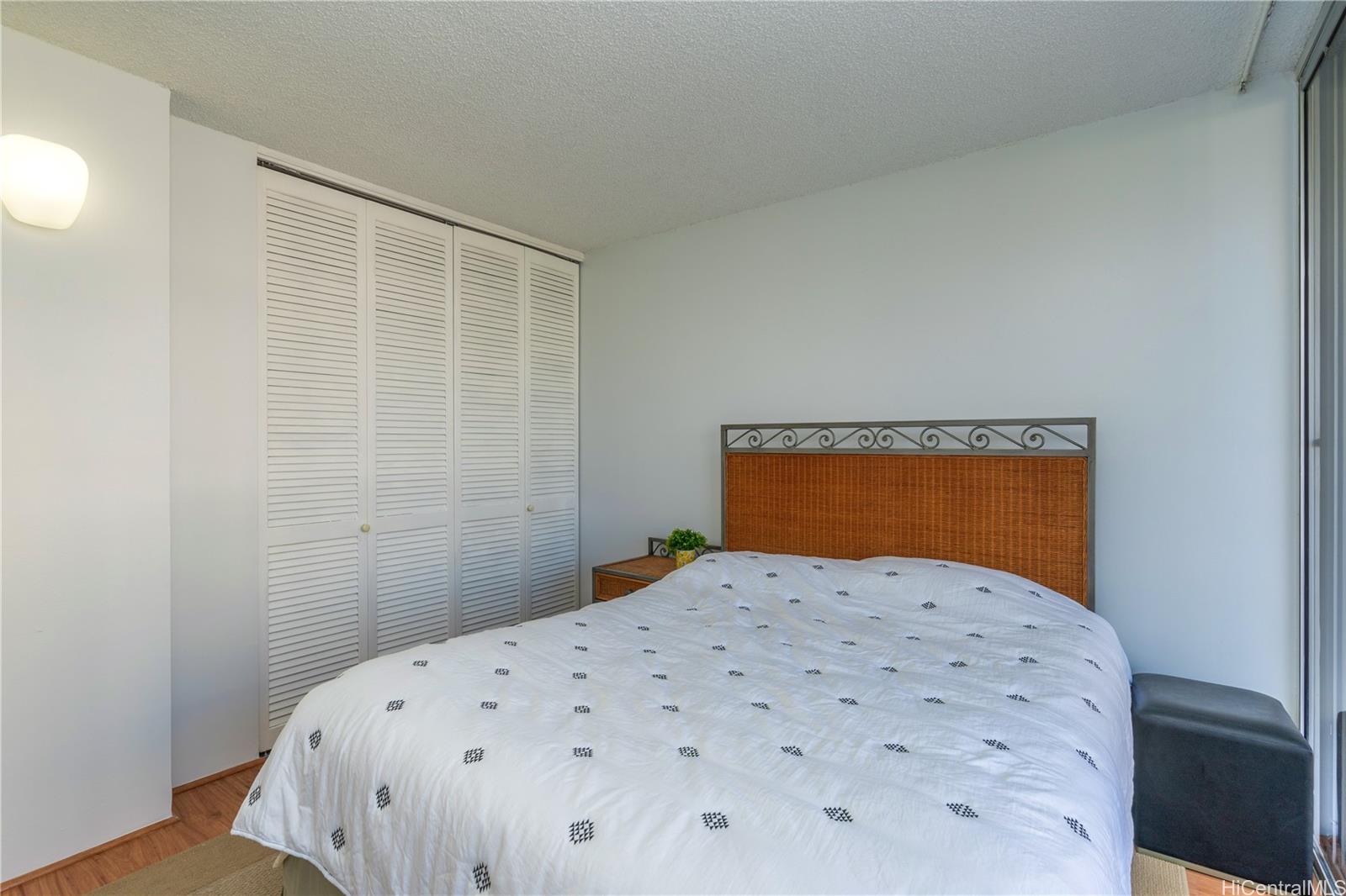 2345 Ala Wai Boulevard  Unit 1518