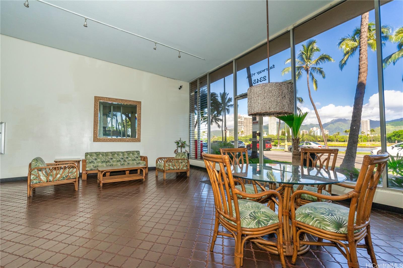 2345 Ala Wai Boulevard  Unit 1518
