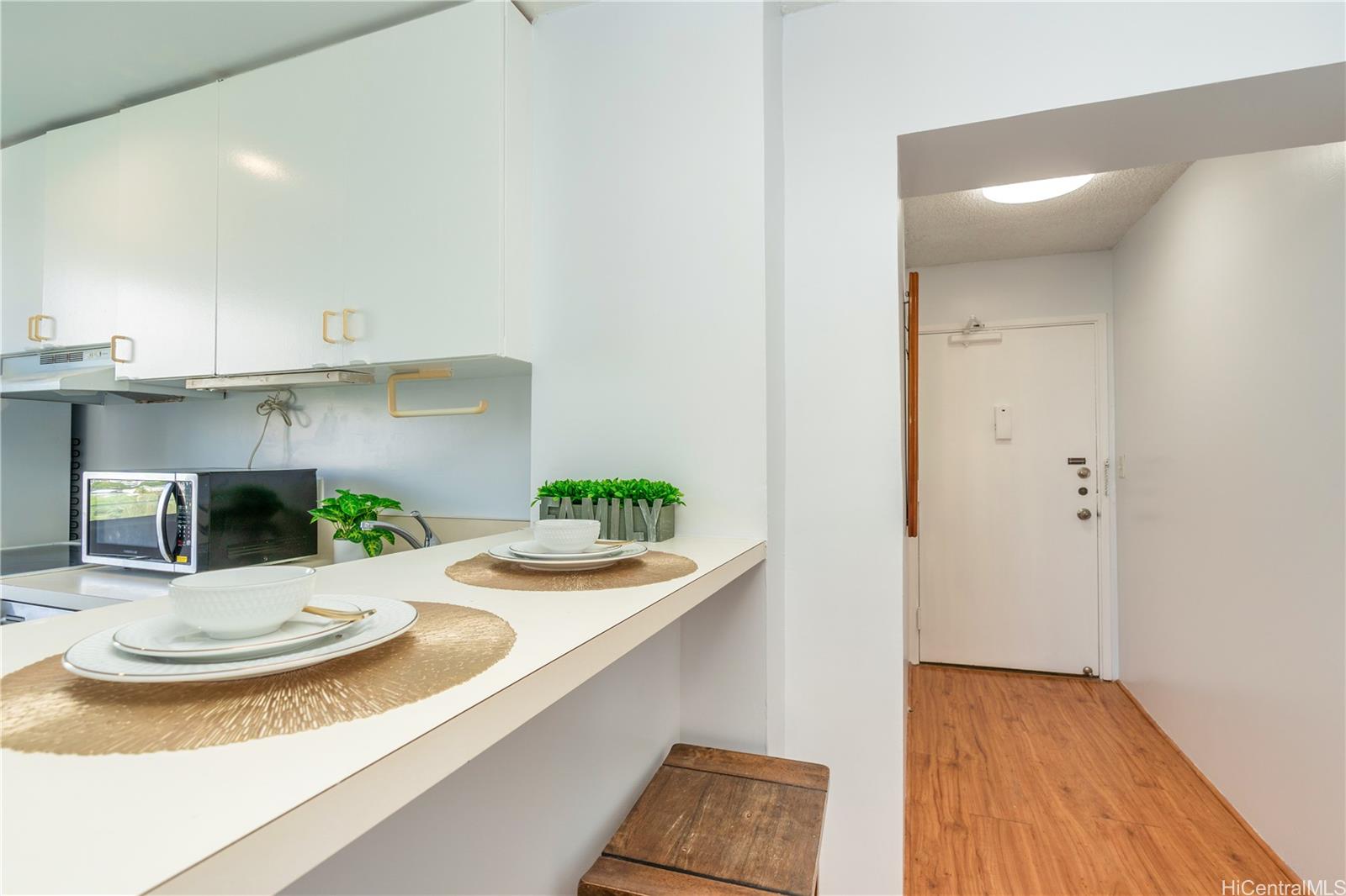 2345 Ala Wai Boulevard  Unit 1518
