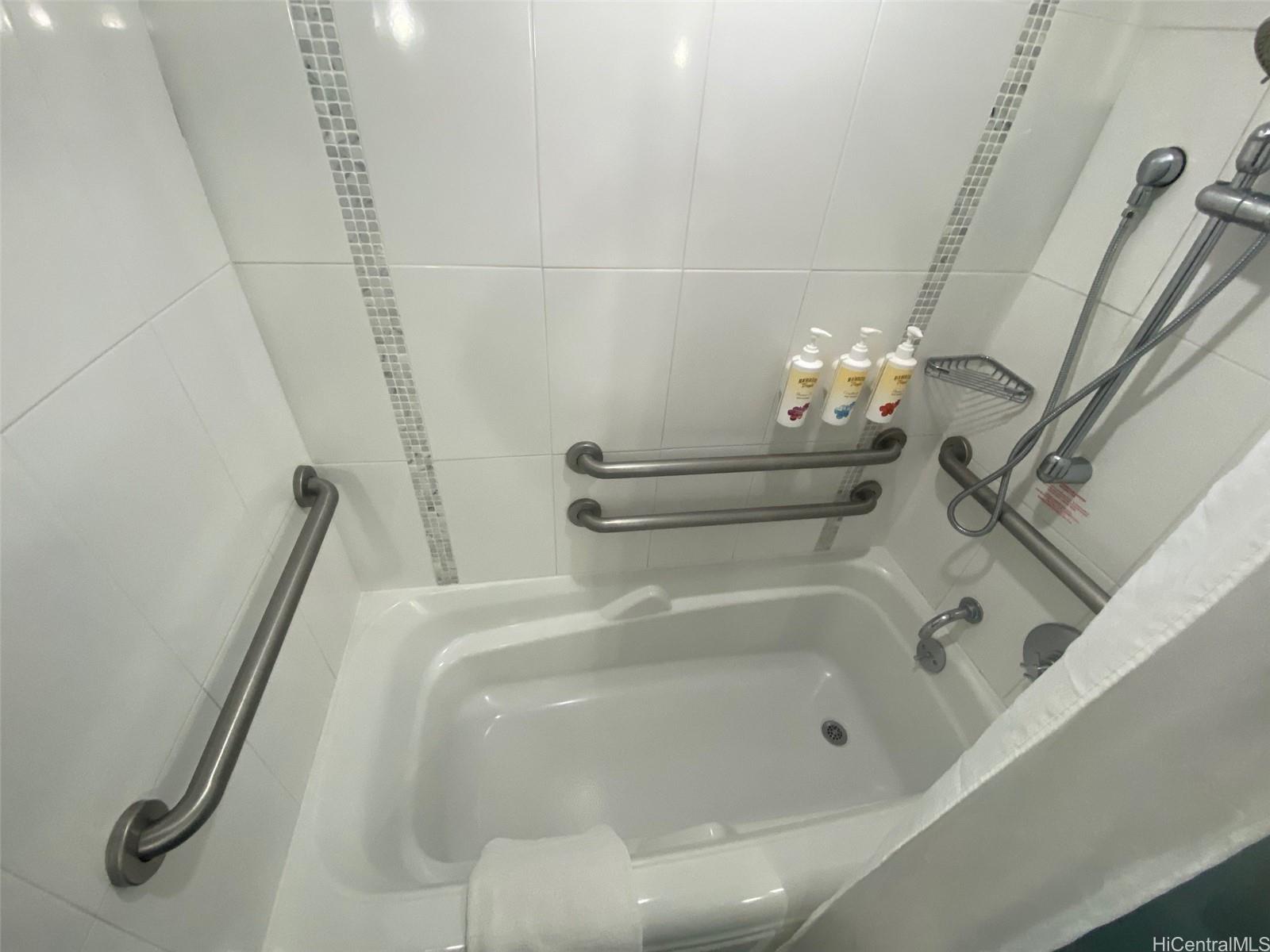 410 Atkinson Drive  Unit 811