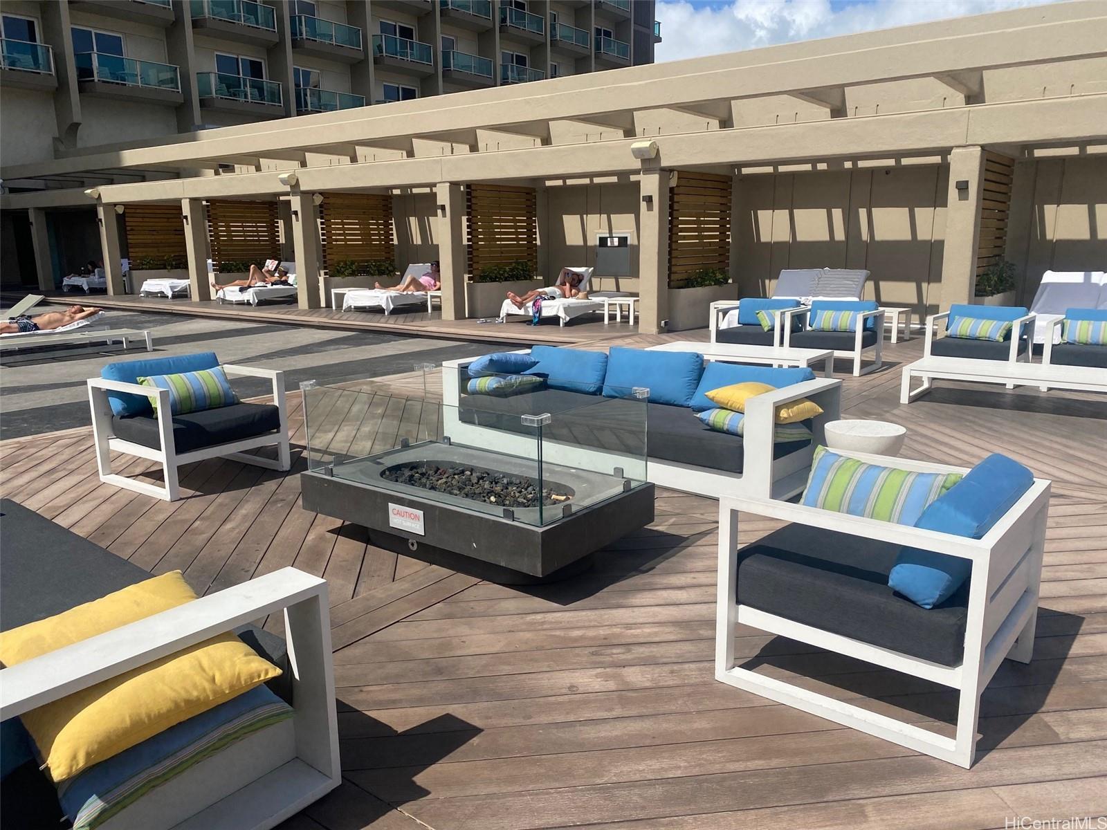 410 Atkinson Drive  Unit 811