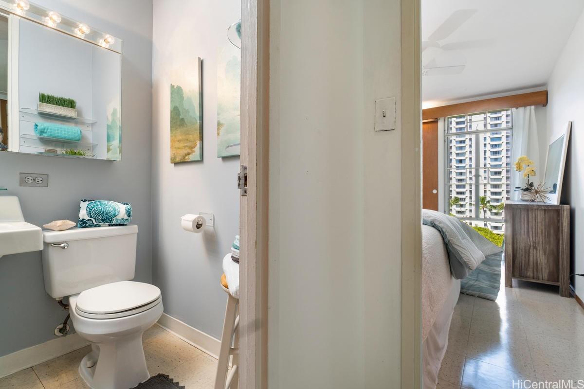 1511 Nuuanu Avenue  Unit 724