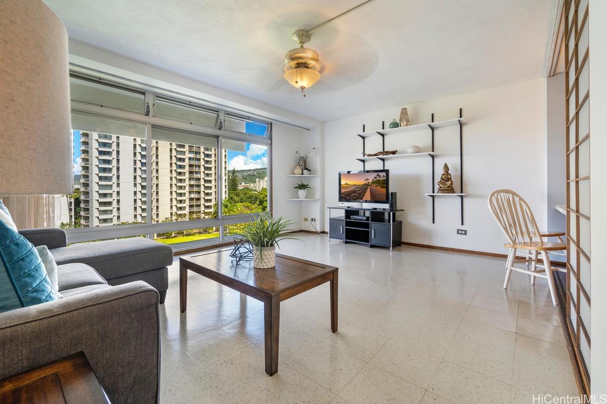 1511 Nuuanu Avenue  Unit 724