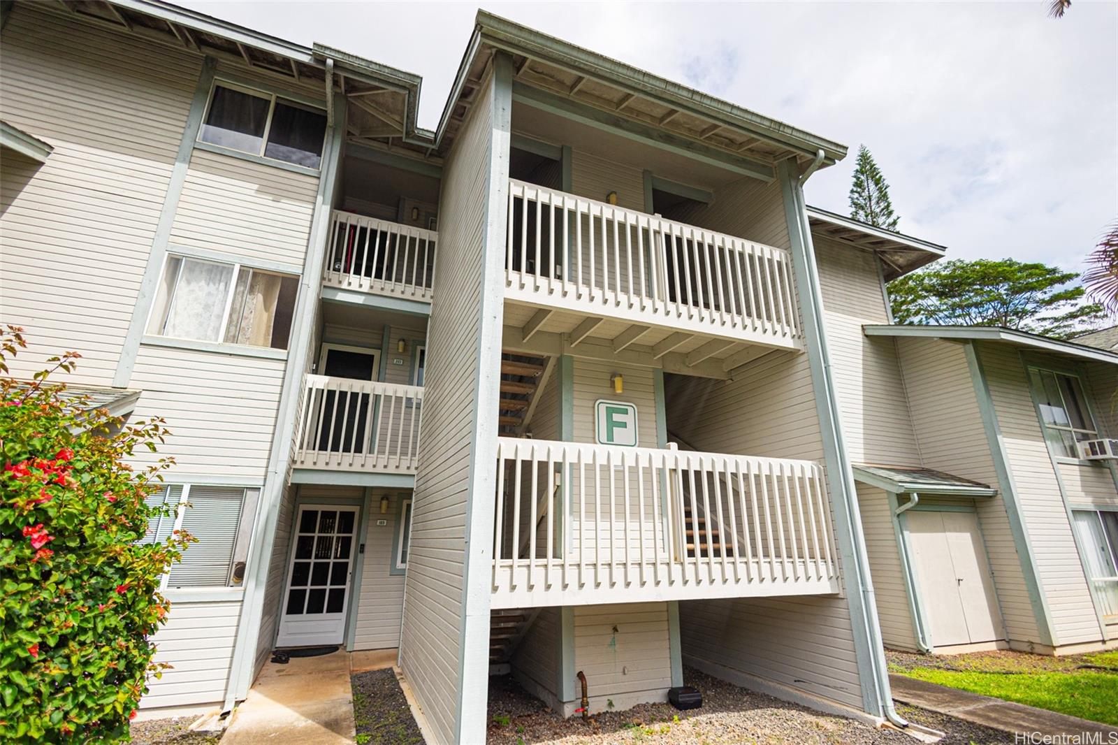 95-652 Wikao Street  Unit F203