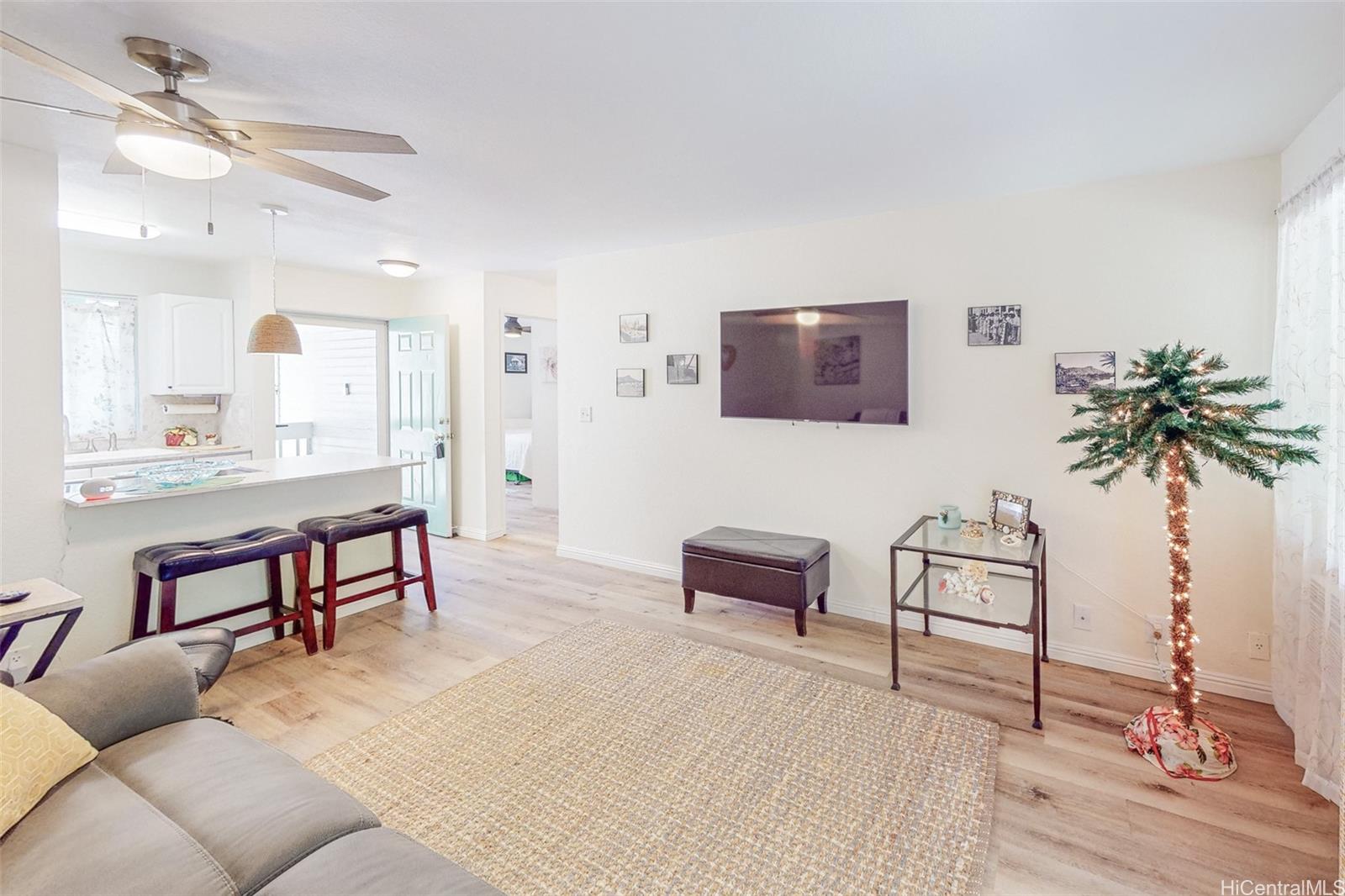 95-652 Wikao Street  Unit F203