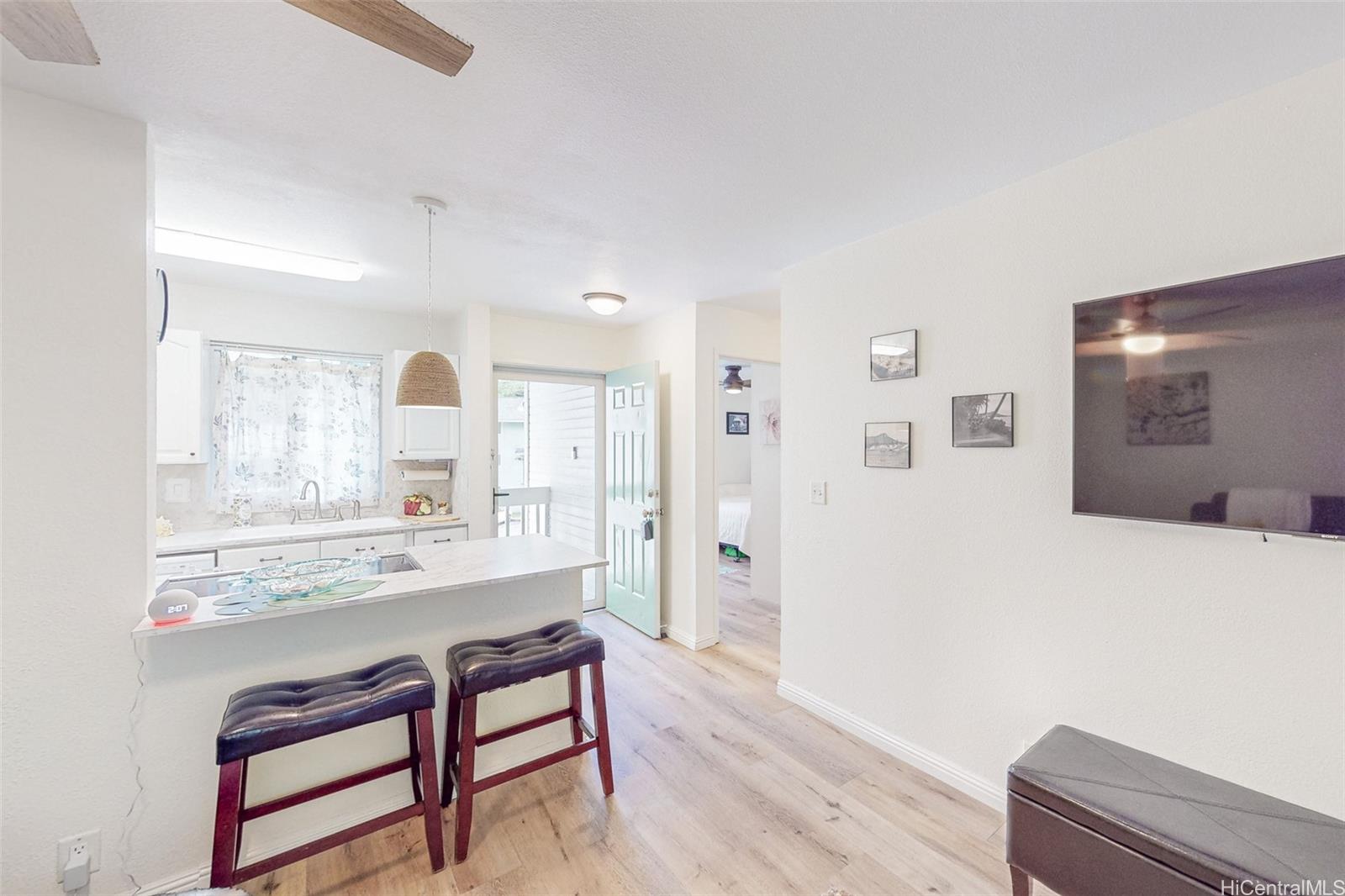 95-652 Wikao Street  Unit F203