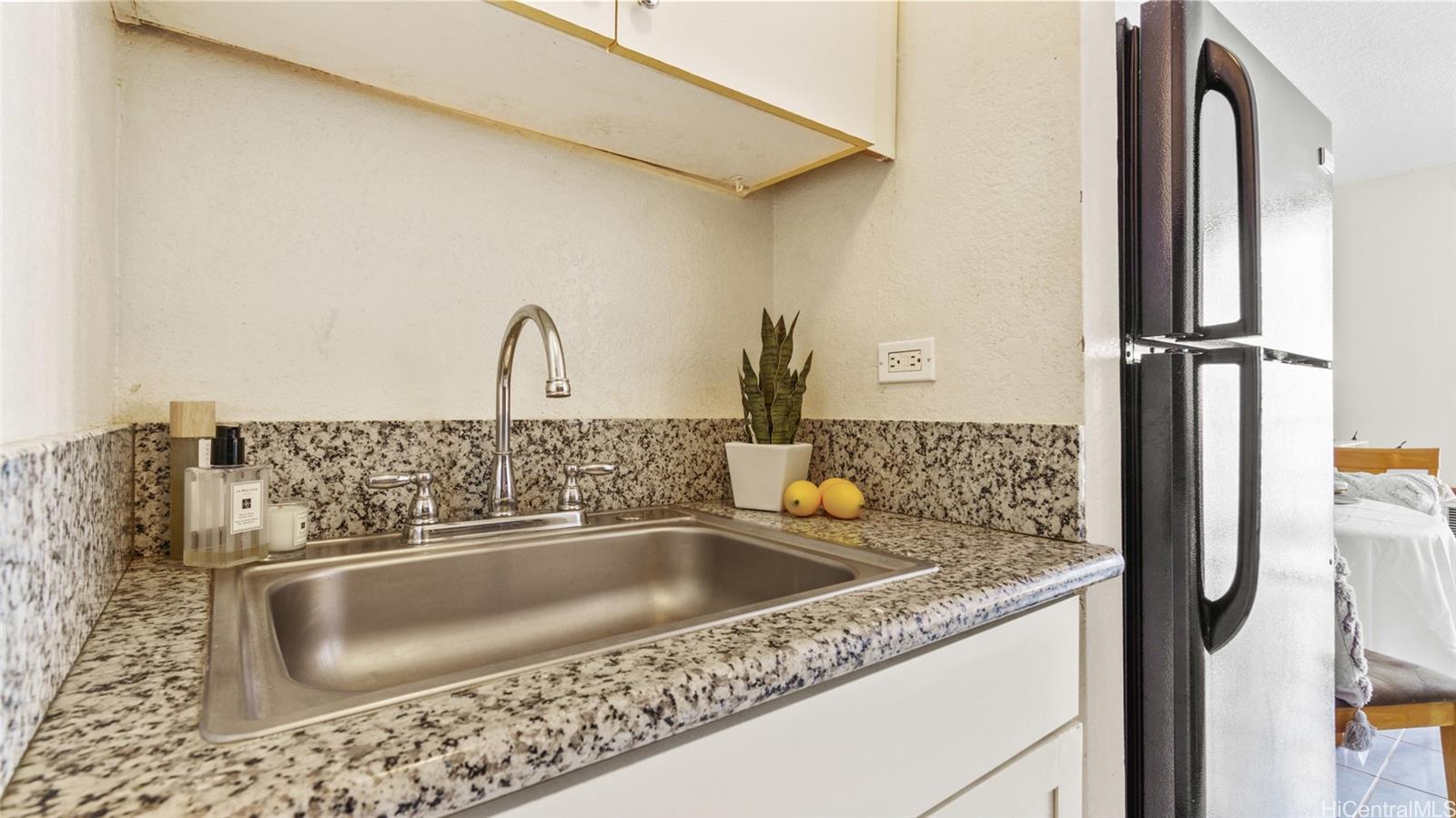 1920 Ala Moana Boulevard  Unit 712