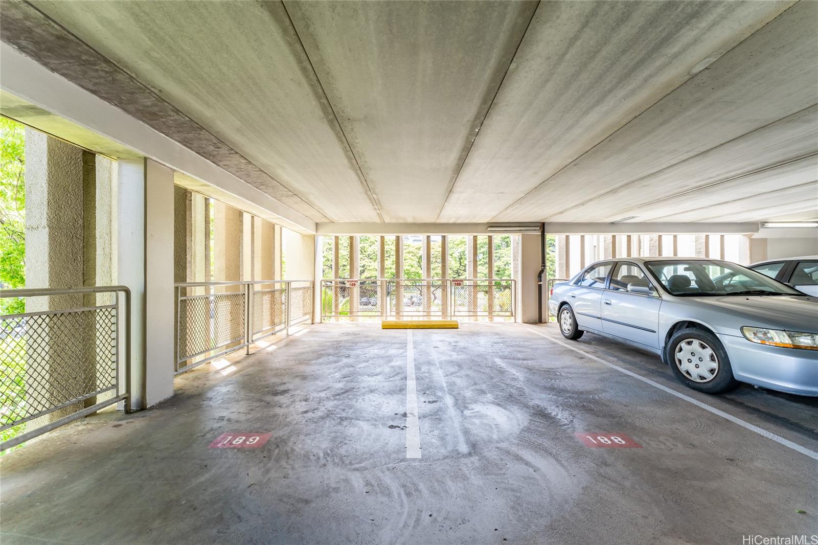 1212 Punahou Street  Unit 2307