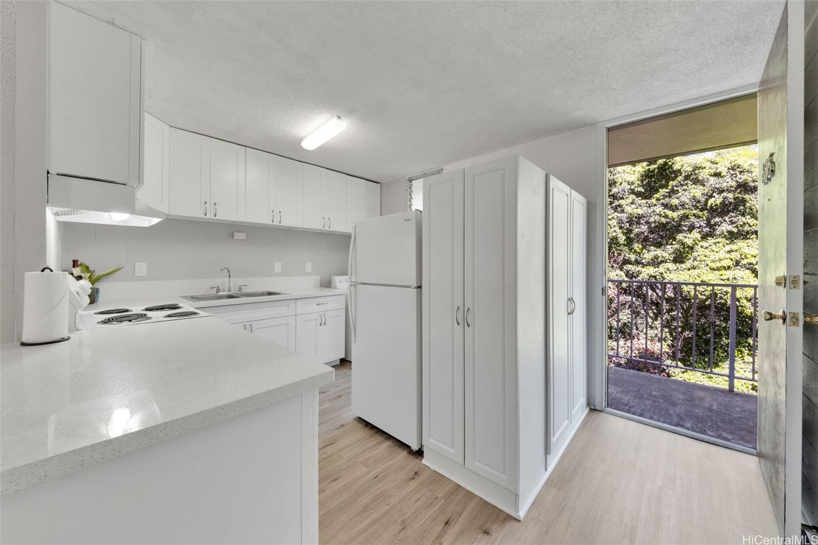 Waikalani Woodlands 95269 Waikalani Drive Unit C605 Mililani HI 96789