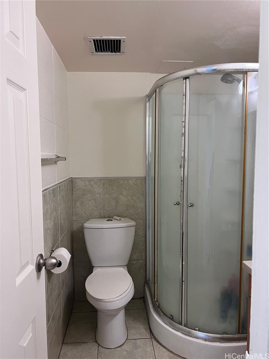 Photo 12 of 25