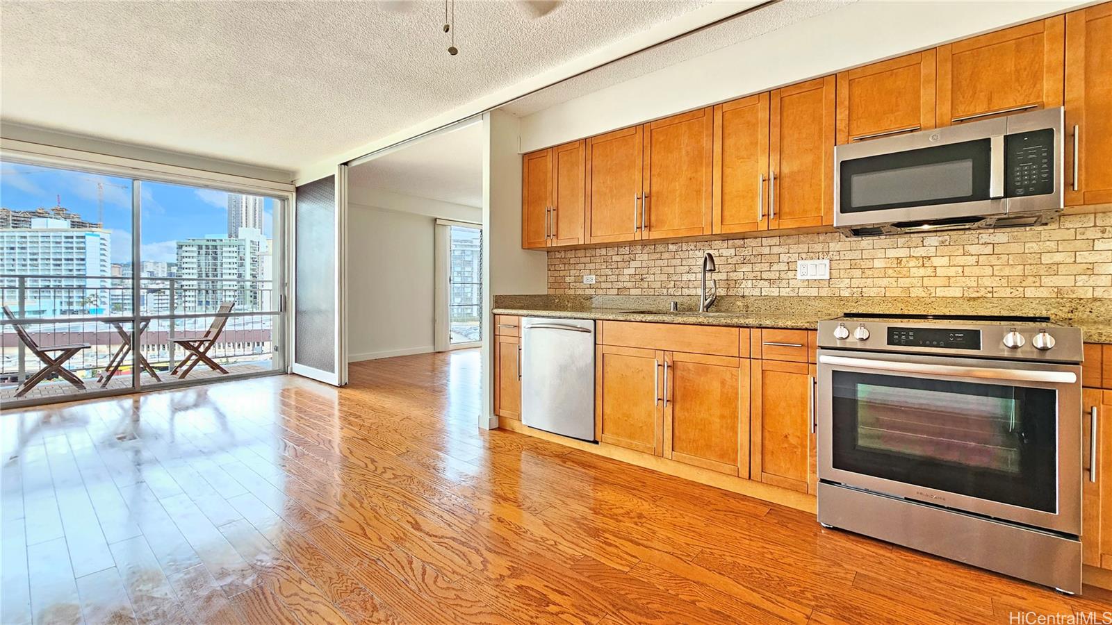 1655 Makaloa Street 702