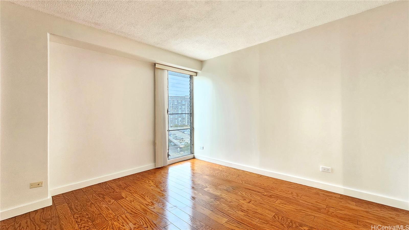 Photo 6 of 22