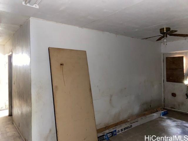 Photo 11 of 16