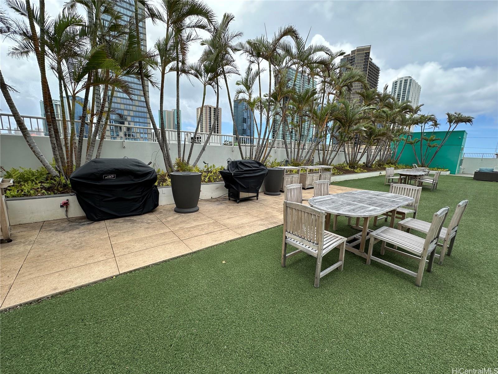 909 Kapiolani Boulevard  Unit 3206