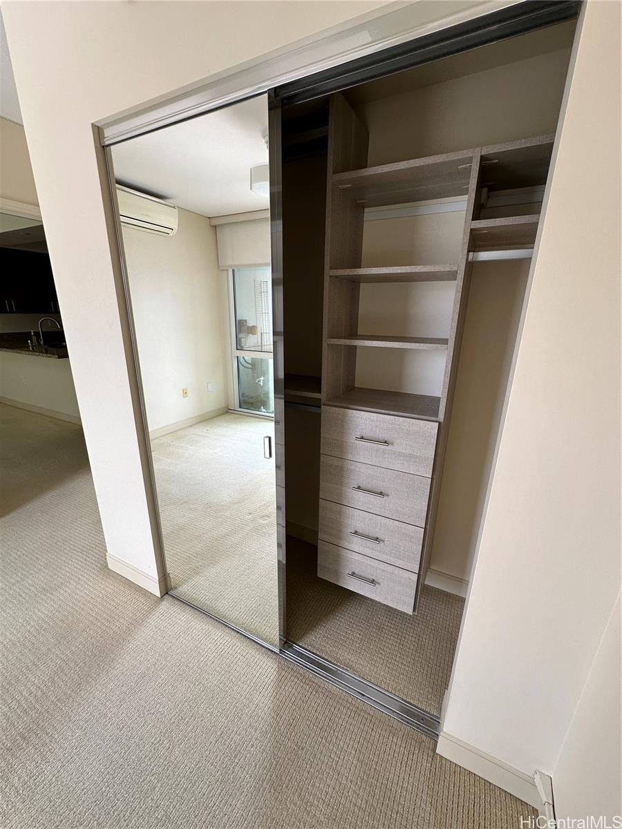 909 Kapiolani Boulevard  Unit 3206