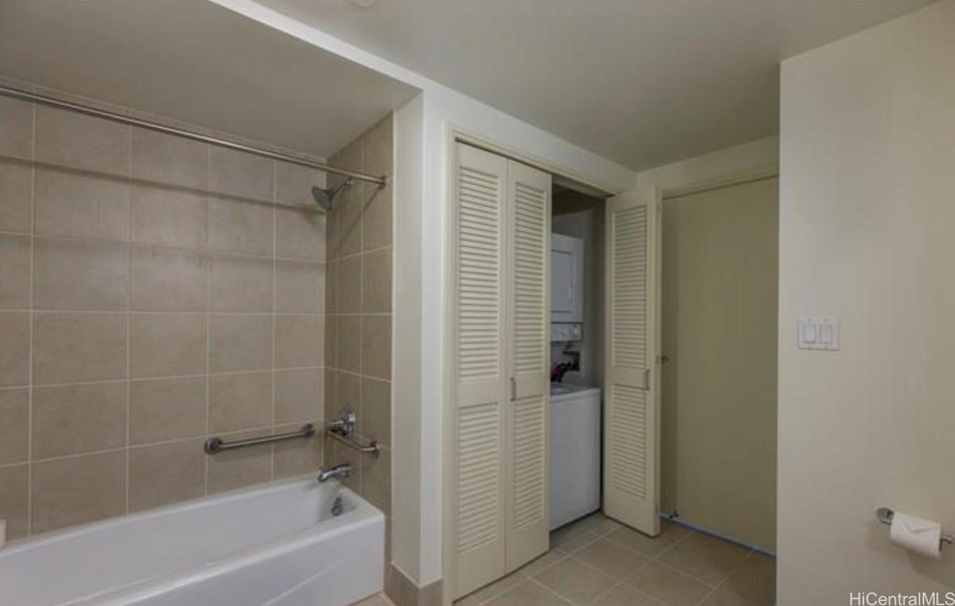 909 Kapiolani Boulevard  Unit 3206