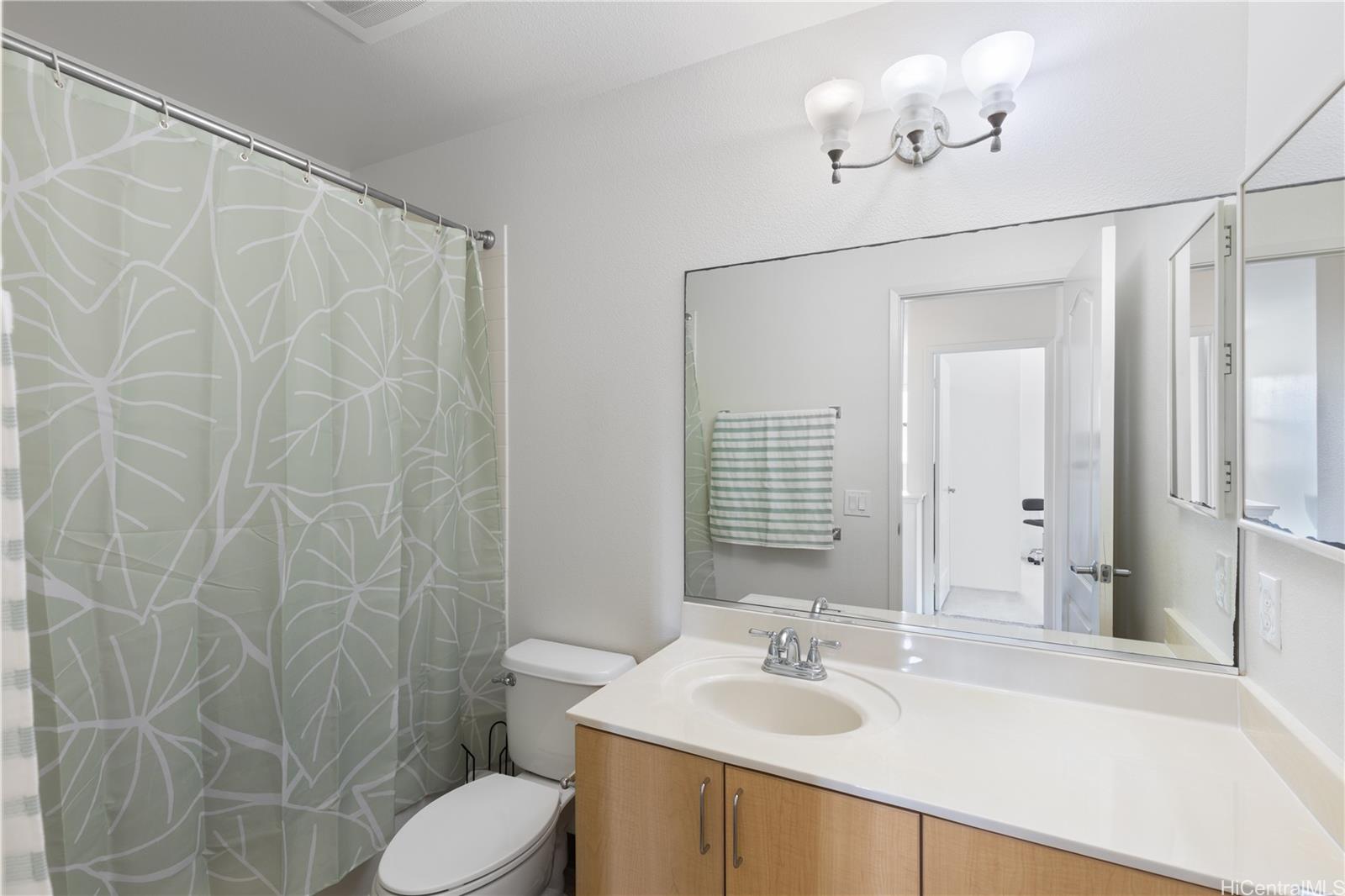 95-937 Ukuwai Street  Unit 806