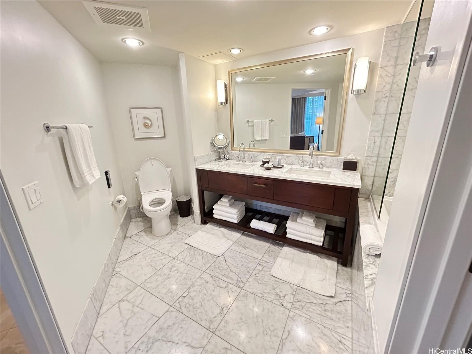 223 Saratoga Road  Unit 802