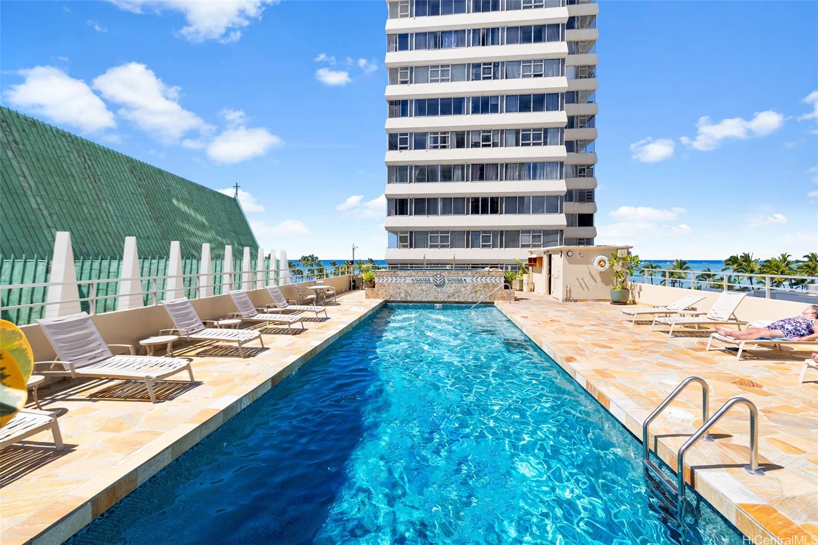 2500 Kalakaua Avenue  Unit 503