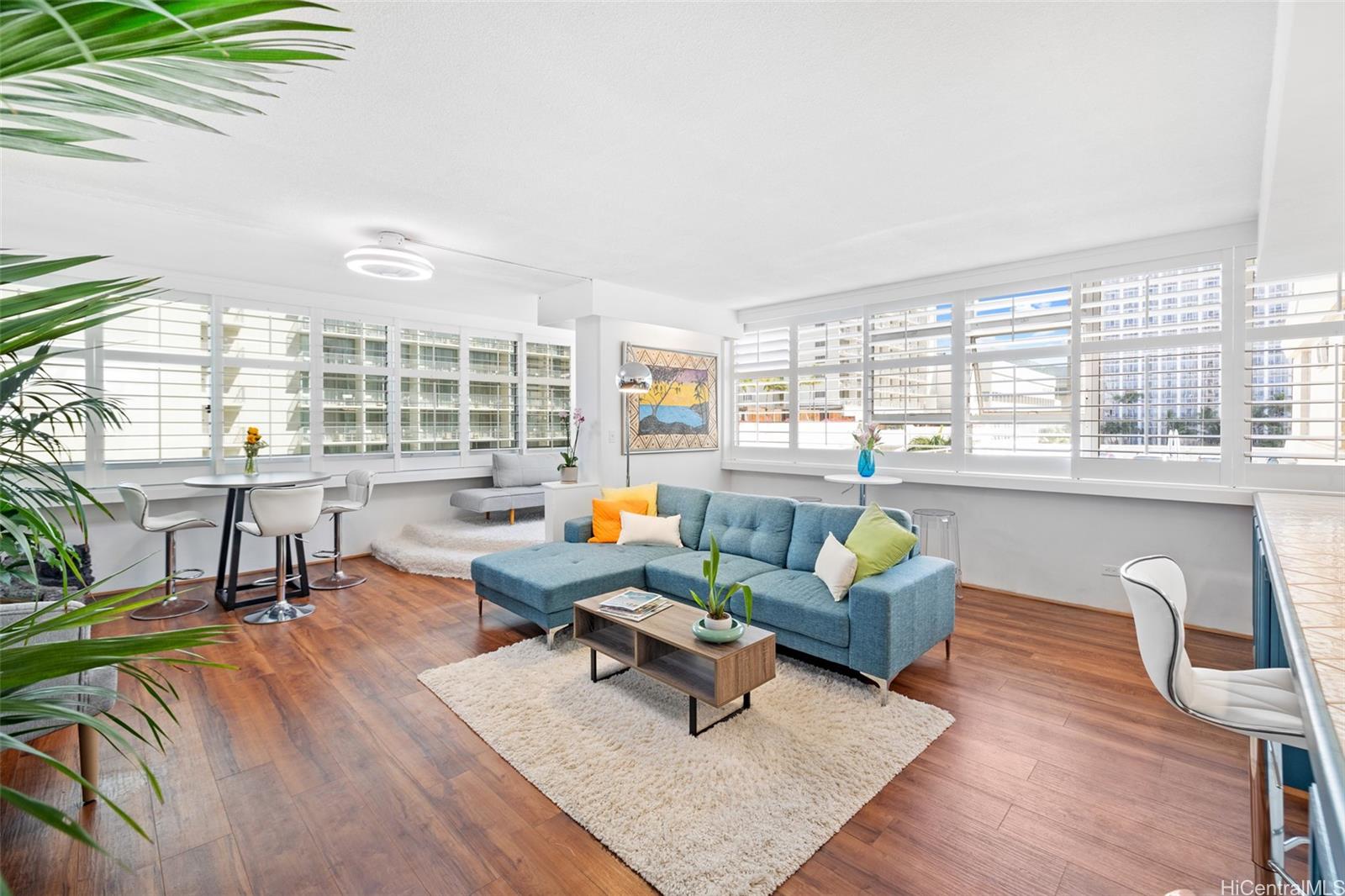 2500 Kalakaua Avenue  Unit 503