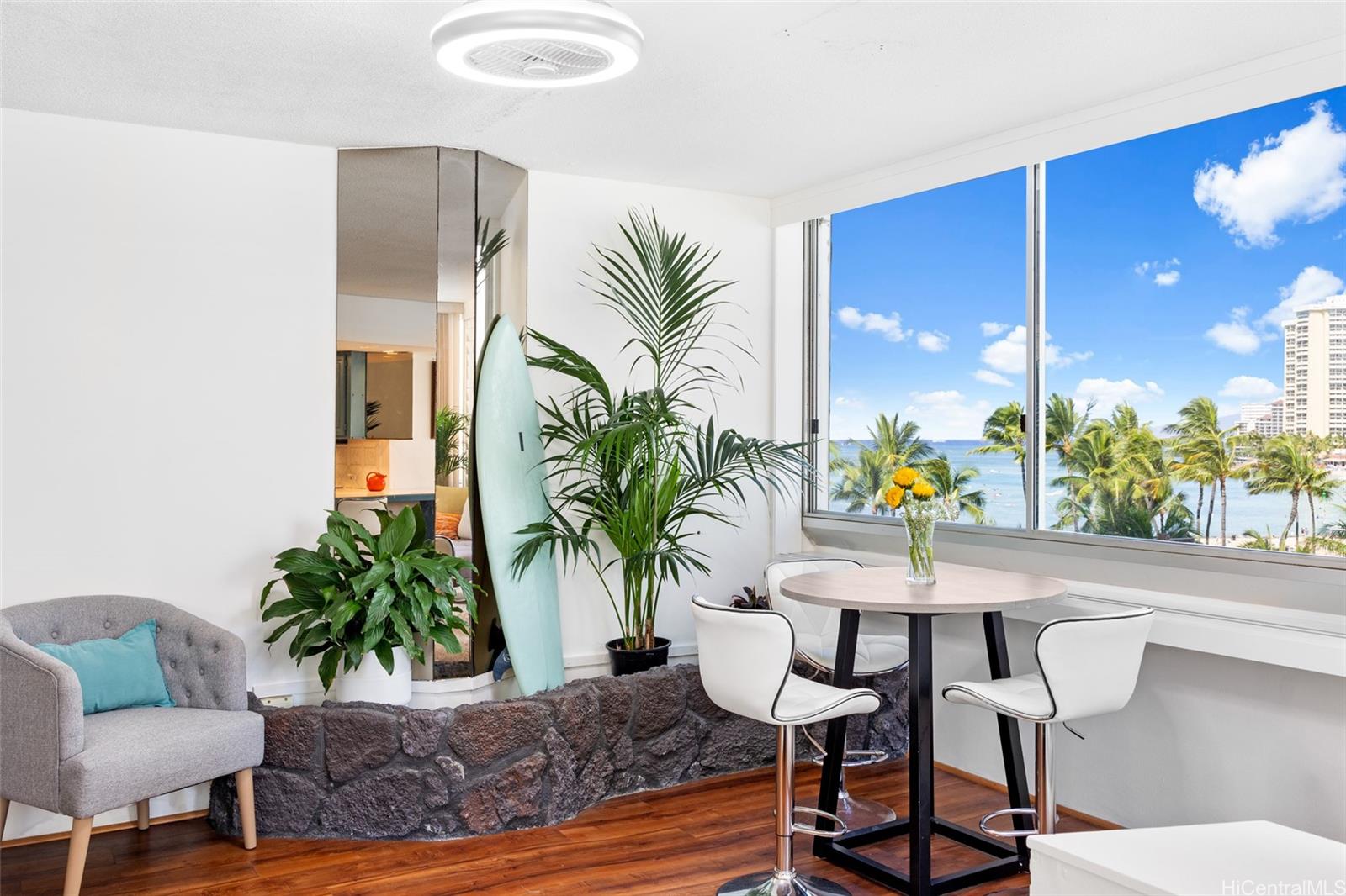 2500 Kalakaua Avenue  Unit 503