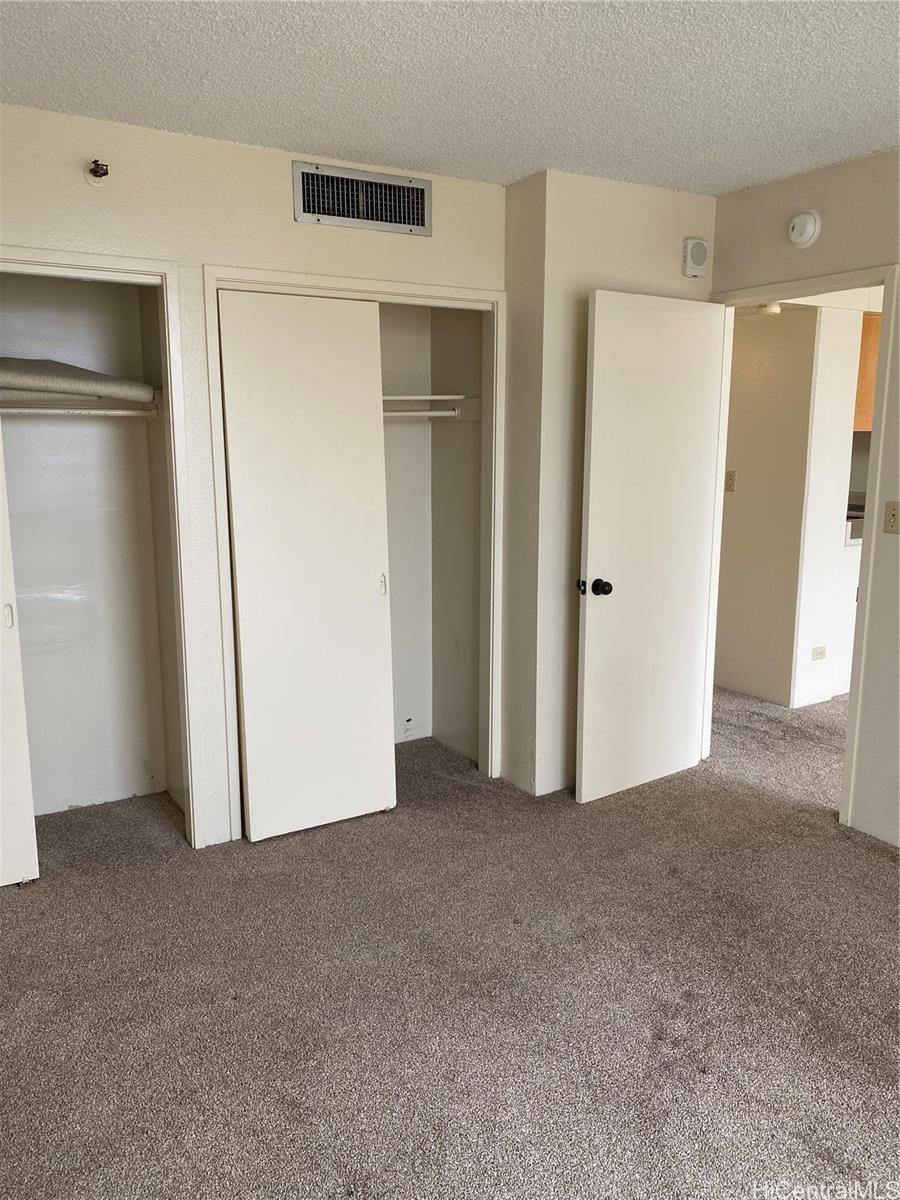 Photo 8 of 20