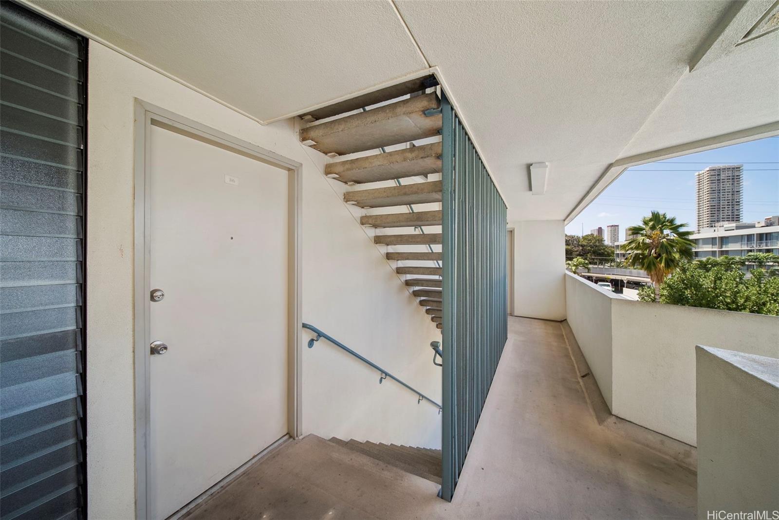 2860 Waialae Avenue  Unit 316