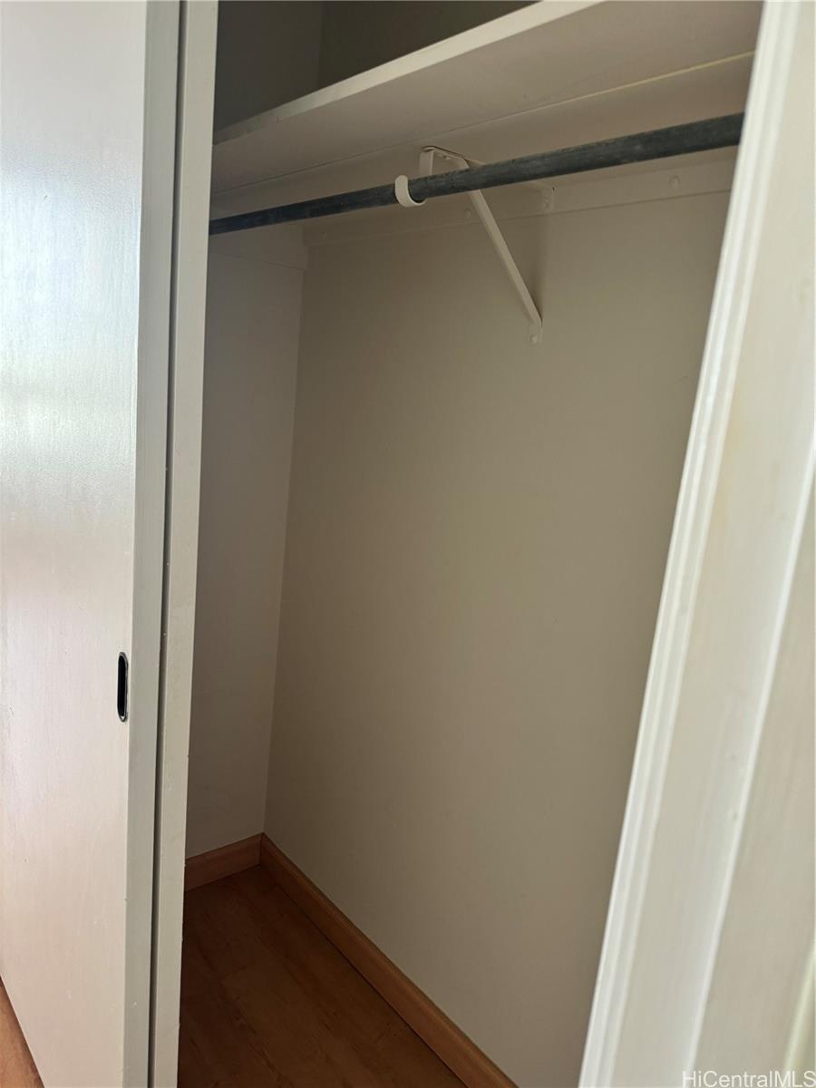 Photo 7 of 25