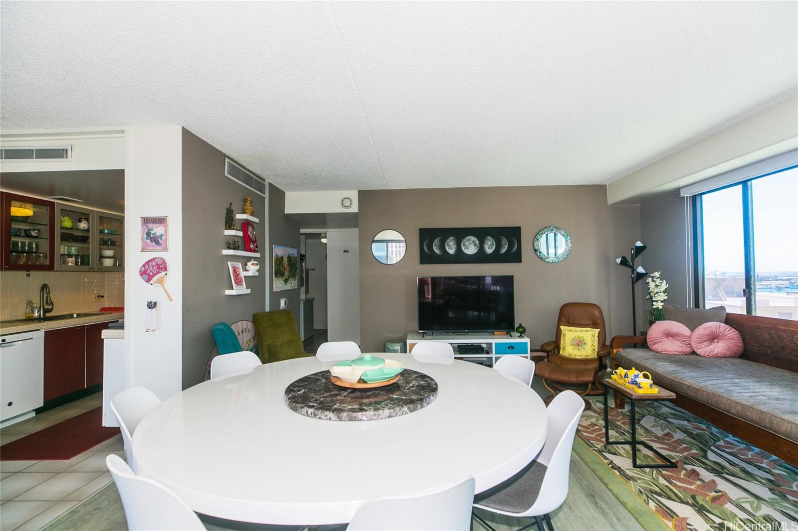 700 Richards Street  Unit 1104