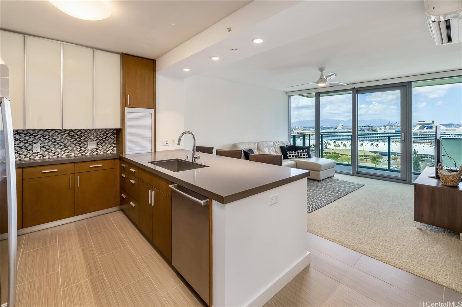 600 Ala Moana Boulevard 1504