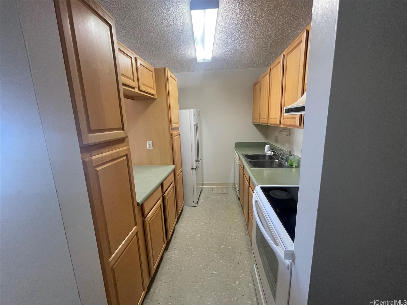 Photo 2 of 18