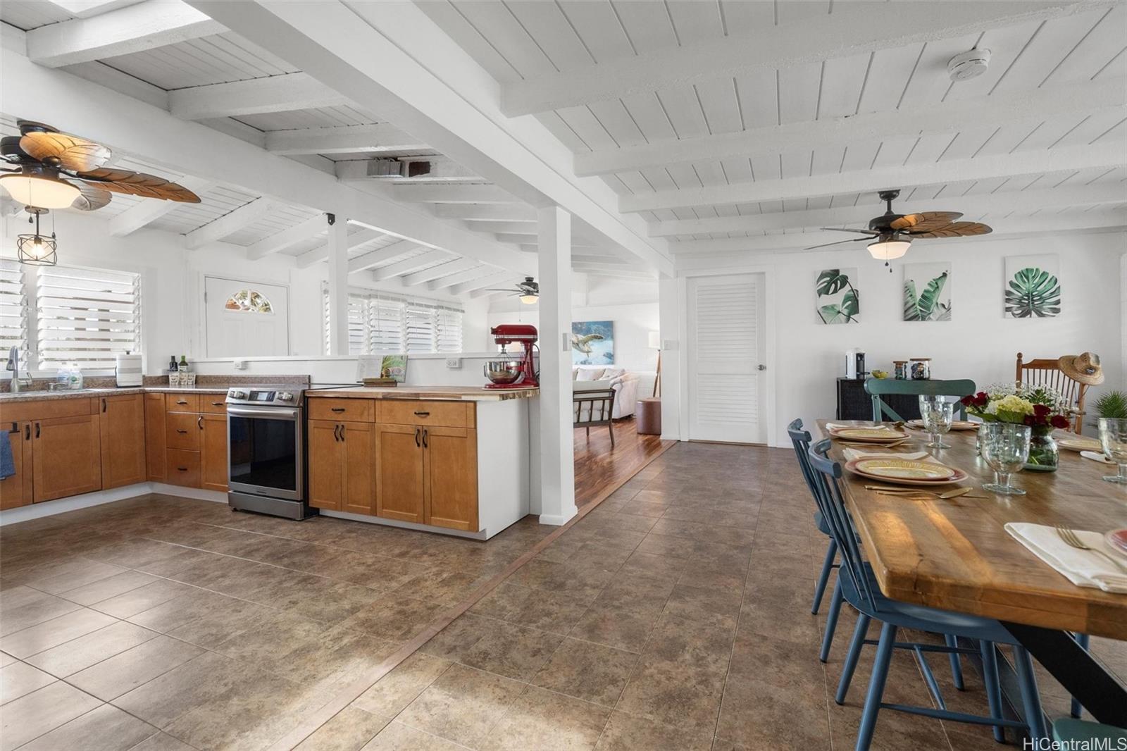 1209 Mokapu Boulevard