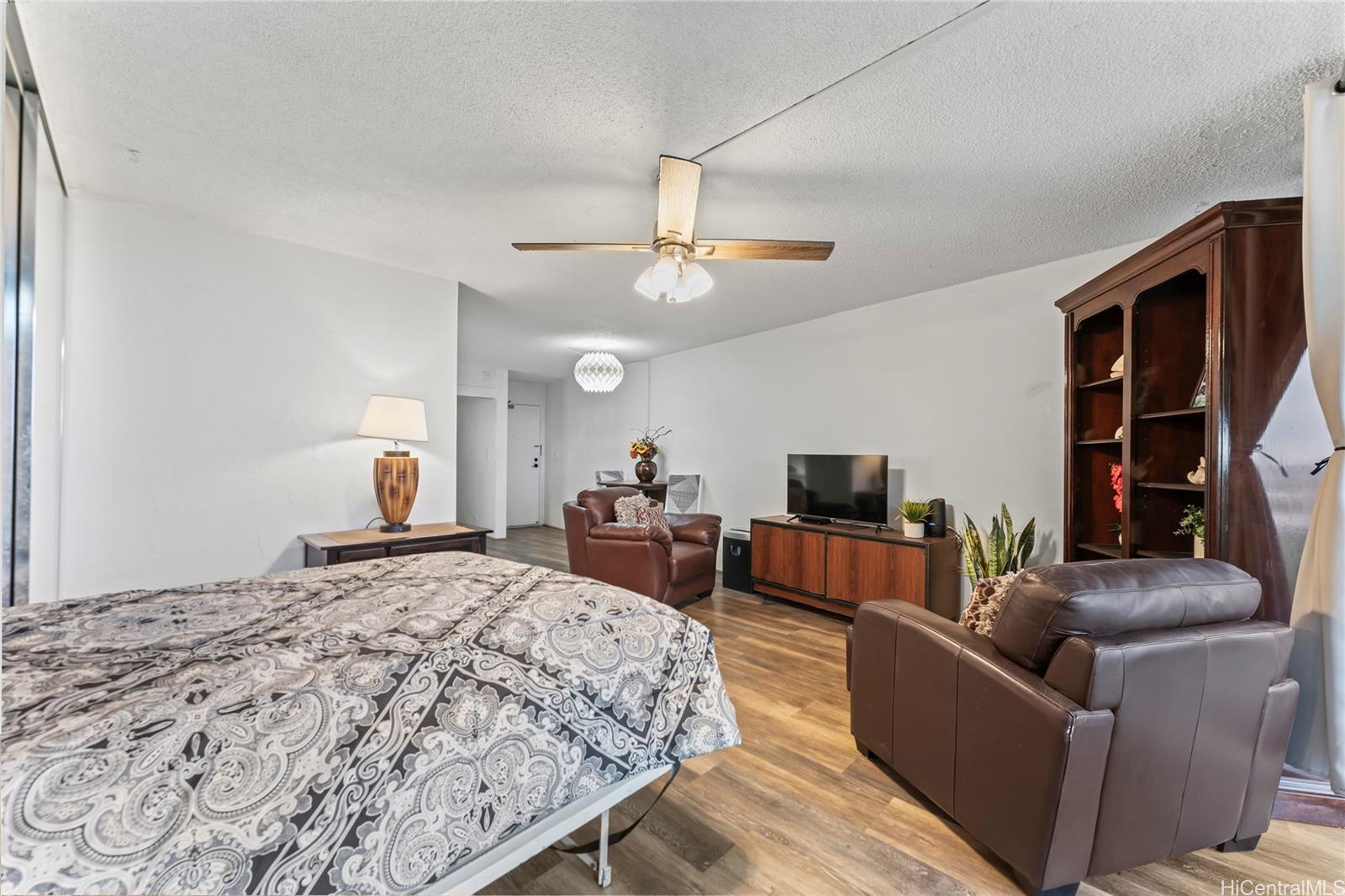 87-561 Farrington Highway  Unit 109