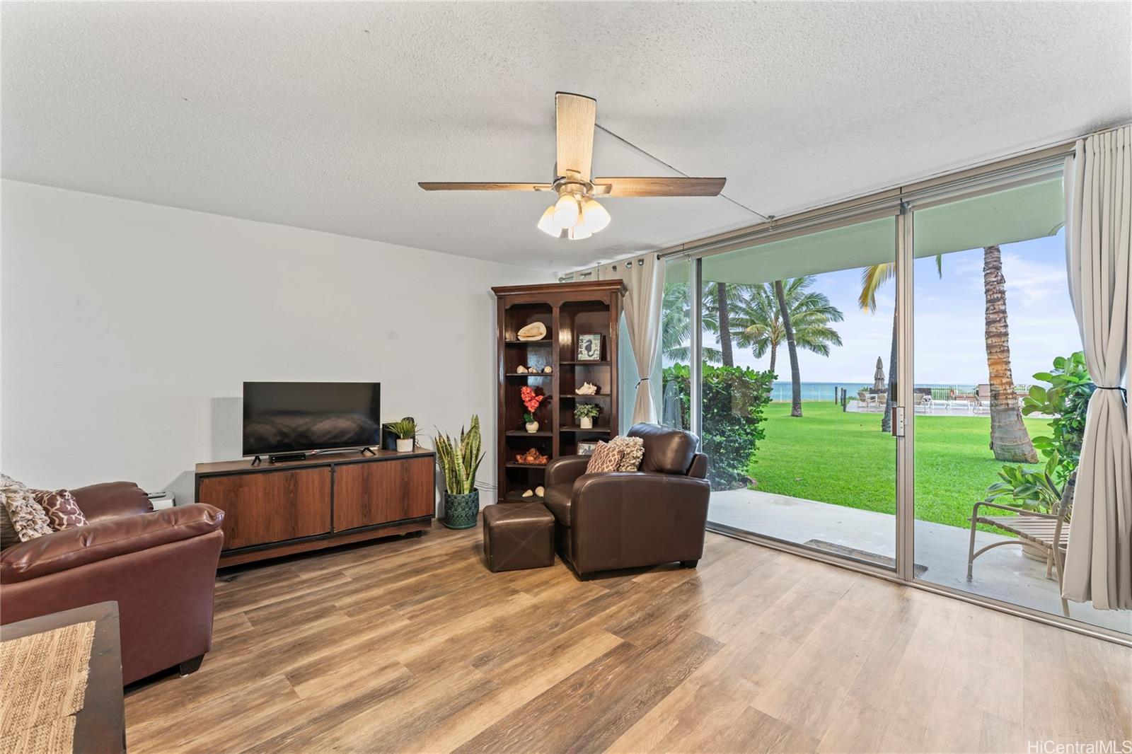 87-561 Farrington Highway  Unit 109