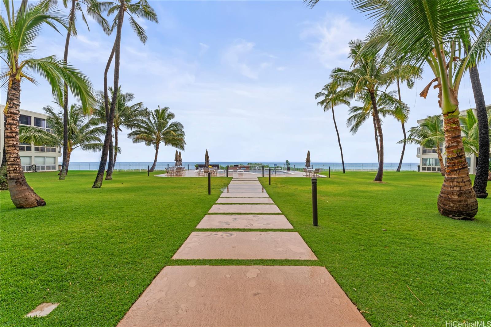 87-561 Farrington Highway  Unit 109