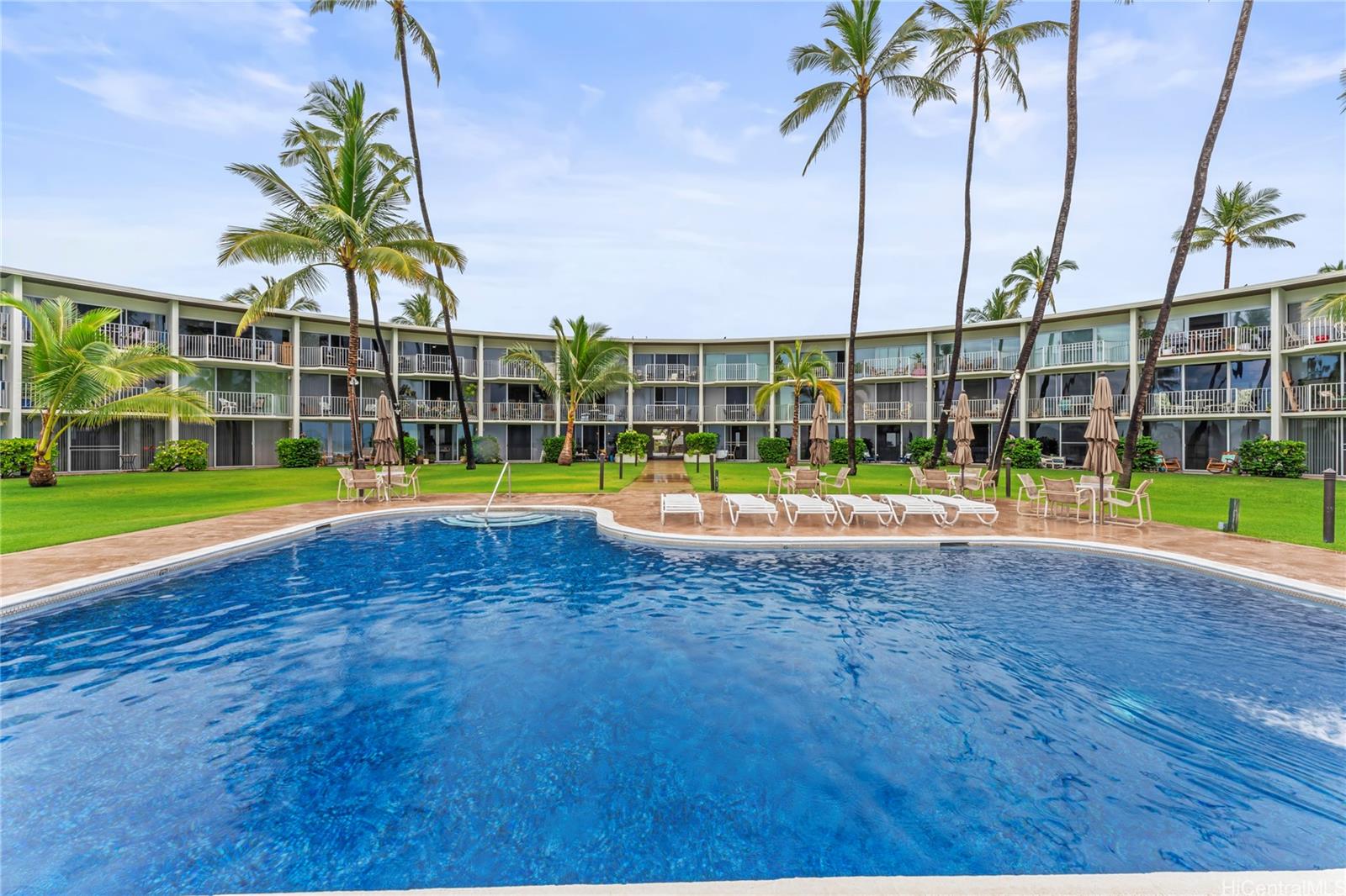 87-561 Farrington Highway  Unit 109