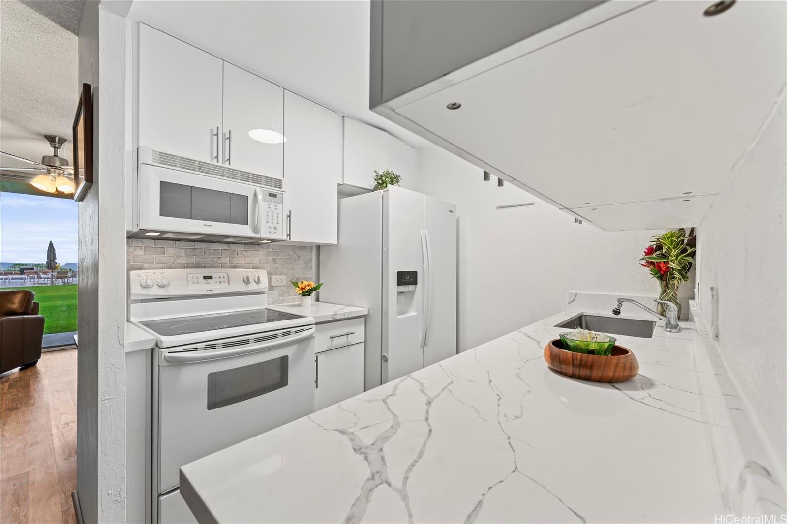 87-561 Farrington Highway  Unit 109