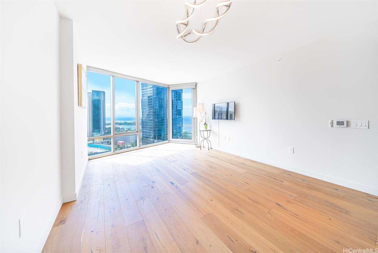 1001 Queen Street  Unit 2108