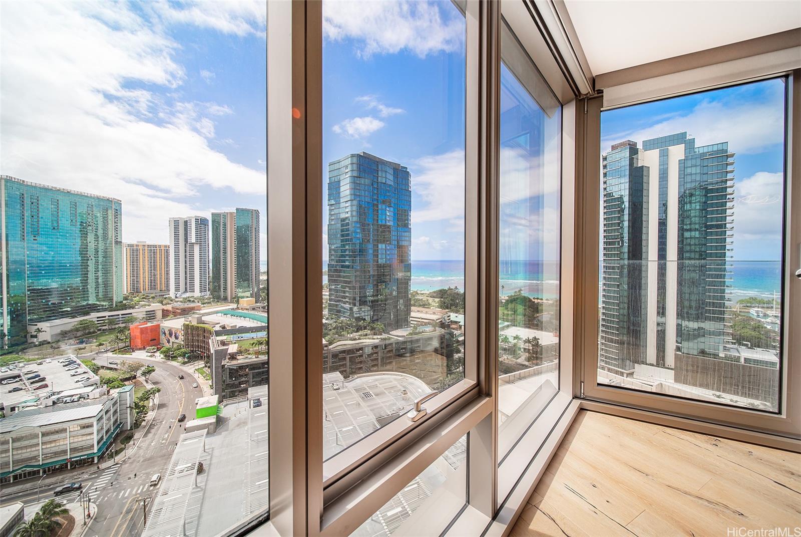 1001 Queen Street  Unit 2108