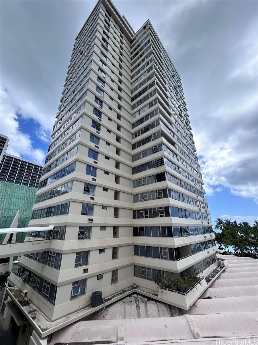Foster Tower 2500 Kalakaua Avenue  Unit 1104
