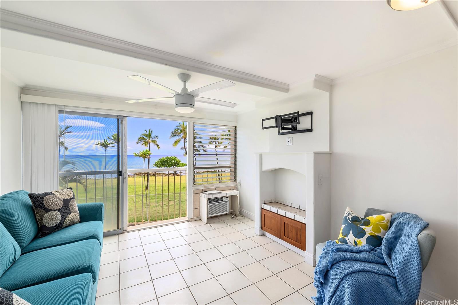 85-175 Farrington Highway B318