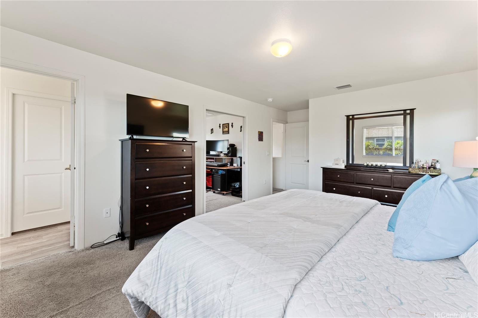 91-6221 Kapolei Parkway  Unit 430