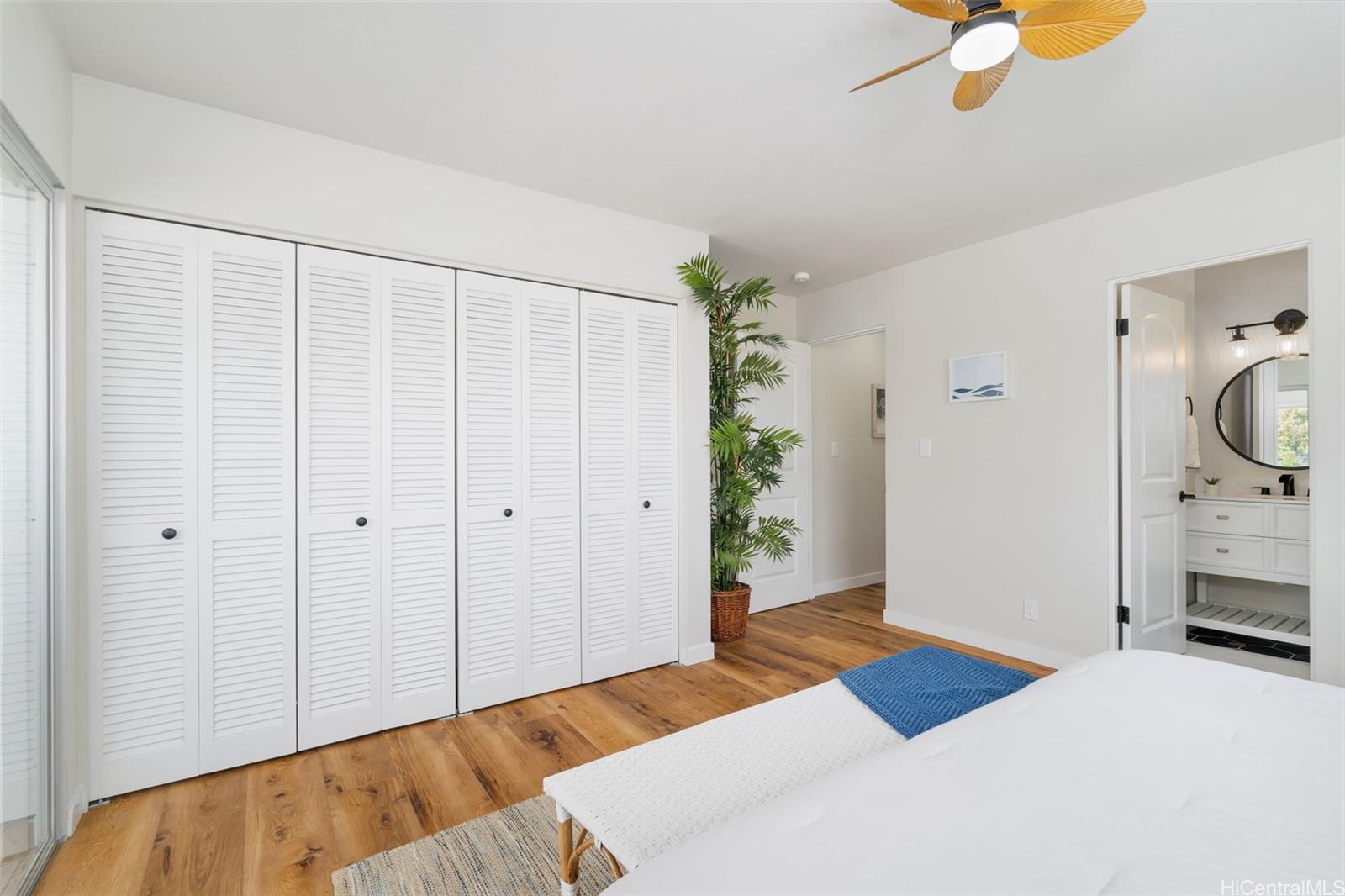 44-1731 Laha Street  Unit 2101